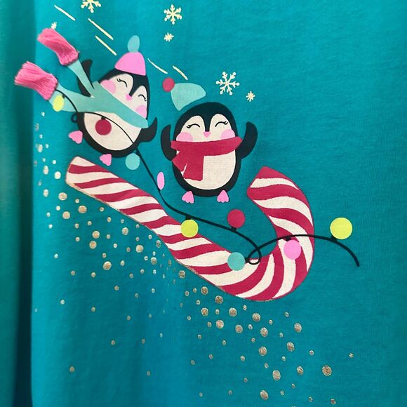 Girl’s Penguins Christmas Shirt Size 6 - Picture 3 of 6